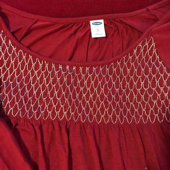 Old navy burgundy tunic shirt - Picture 3 of 4